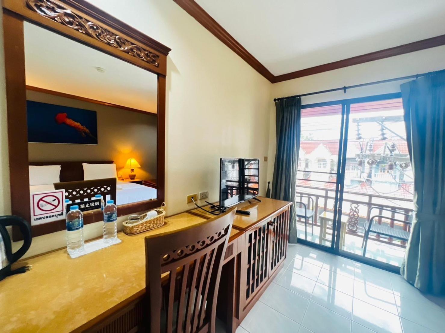 Royal Vista Hotel Patong ภายนอก รูปภาพ