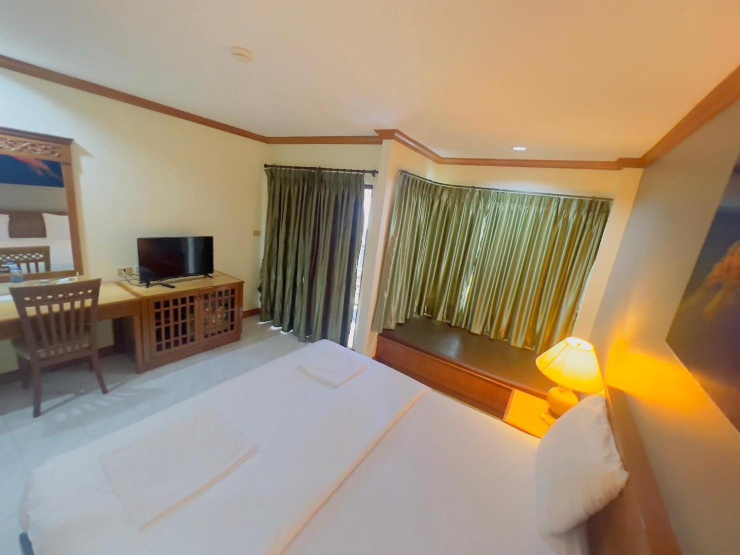 Royal Vista Hotel Patong ภายนอก รูปภาพ